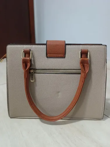 Bolsa Feminina Versátil 