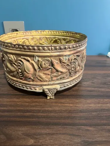 Peça antiquíssima de cobre