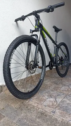 Bicicleta OGGI 29" Hacker Sport com nota fiscal