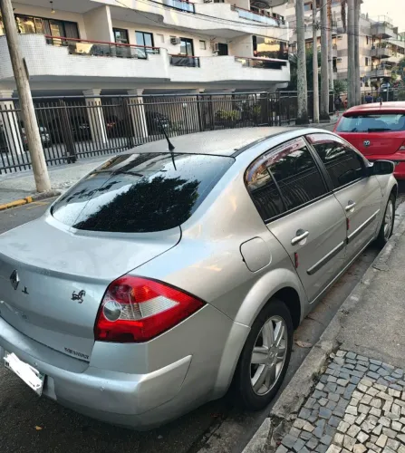 Renault Megane Sedan Dynamique 2.0 16V Mec. 2008