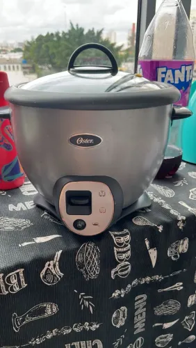 Panela Elétrica Oster - 1,2L