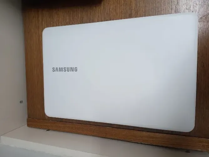 Notebook Samsung Essentials Branco - Ótimo Estado