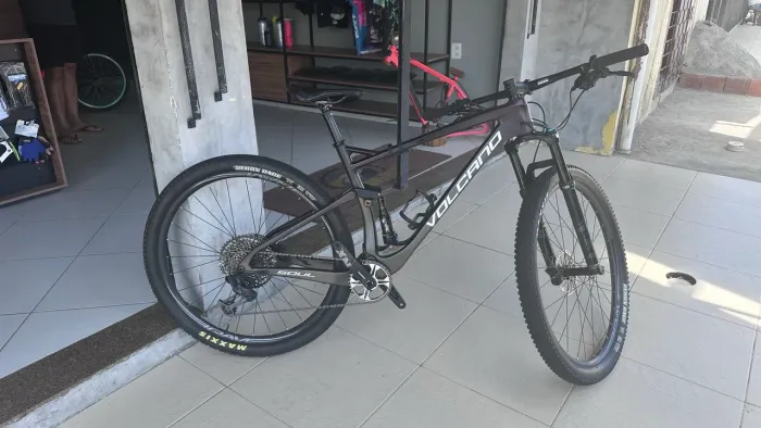 Volcano bike full