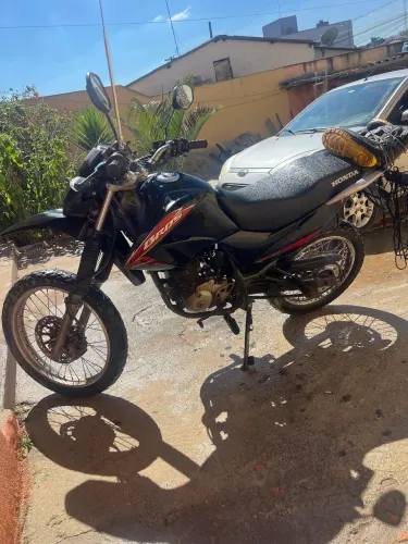 Bros 150 ES