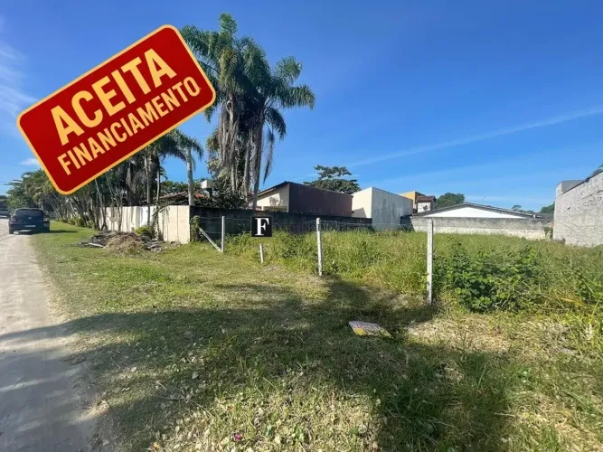 Terreno perto do embarque para Ilha do mel