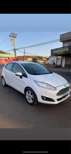 Ford Fiesta 1.6 16V Flex Aut. 5P 2015