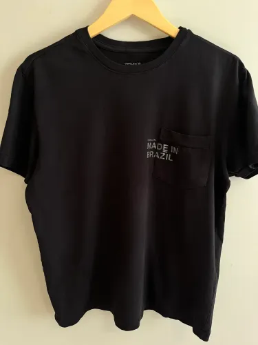 Camiseta osklen made in brazil com bolso 