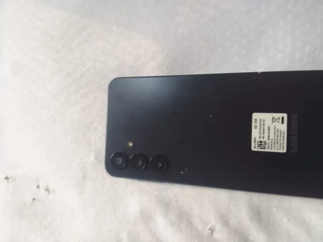 Estou vendendo celular Samsung A16 faço troca em outro celular com valta *