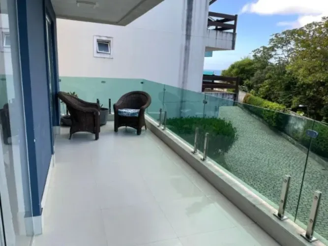 Casa em condomínio à venda em Pituaçu, Salvador-BA - 3 quartos, 3 suítes, 2 salas, 5 banhe