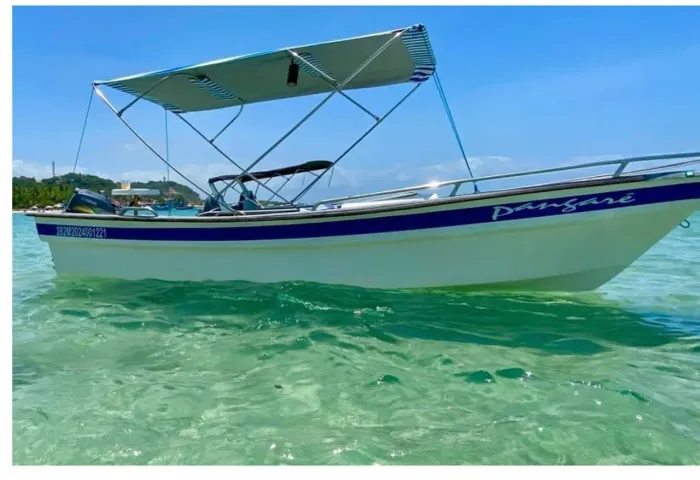 Lancha Panga de 5 metros com motor yamaha de 15 hp