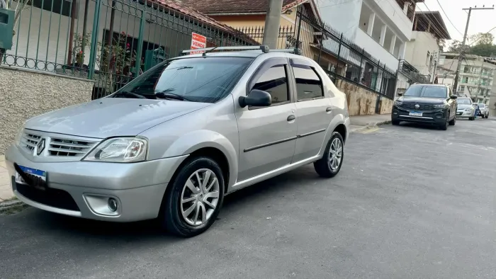 Renault Logan Expression Hi-flex 1.6 8V 4P 2010