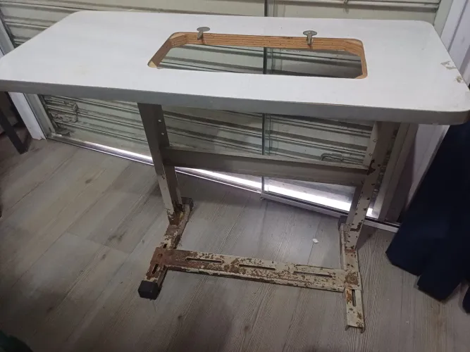 Mesa maquina costura