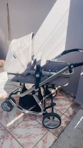 Carrinho de bebê três rodas Completo MOBI 