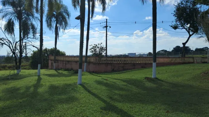 Vendo Chácara em condomínio, casa 190 m2