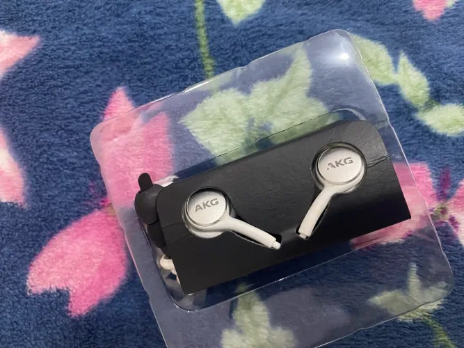 Fone de ouvido originais motorola p2 e Samsung akg tipo c