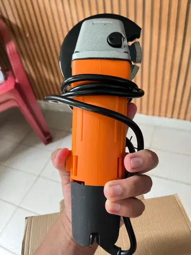 Esmerilhadeira