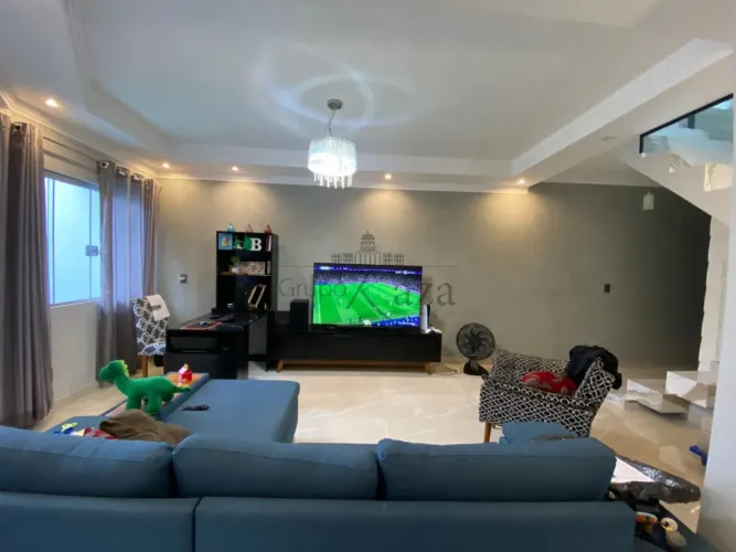 Oportunidade - Casa Sobrado - Loteamento Residencial Vista Linda - 3 Dormitórios - 150m².
