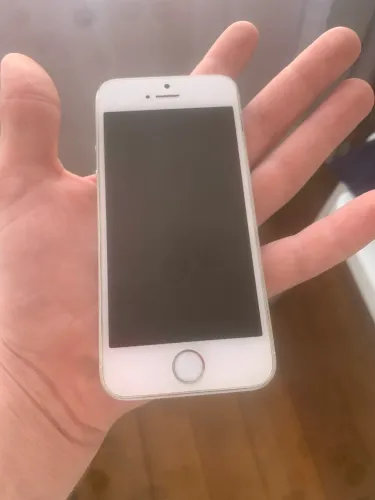 iPhone pocket SE raridade