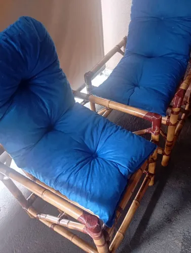 Jogo de cadeiras de bambu 