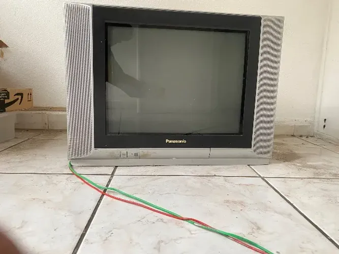 TV Panasonic 21? Tela Plana