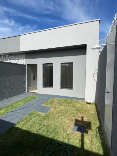 Casa no Residencial Santa Fé-Goiânia