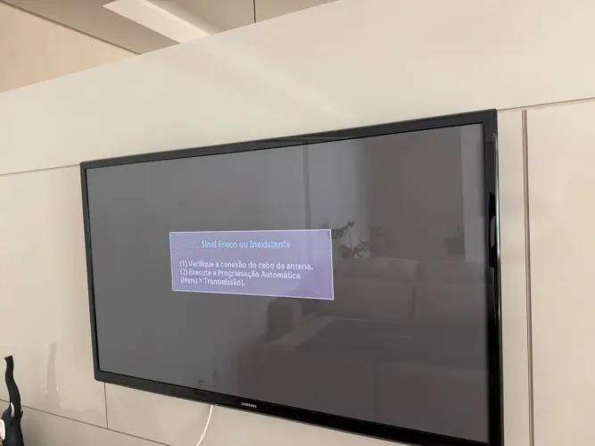 TV Samsung Plasma 51" PL51F4000 + controle original