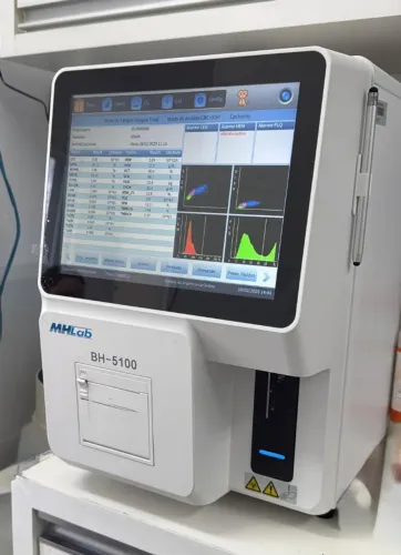 MAQUINA DE HEMOGRAMA URIT 5100 5 partes