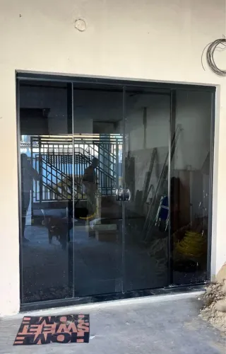 Porta de Vidro Blindex Temperado 2,10 x 2,00 (Vidros e Fechadura)