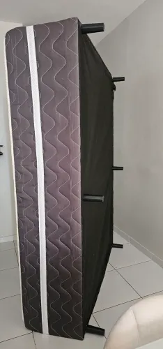 CAMA CASAL PRATICAMENTE NOVA 