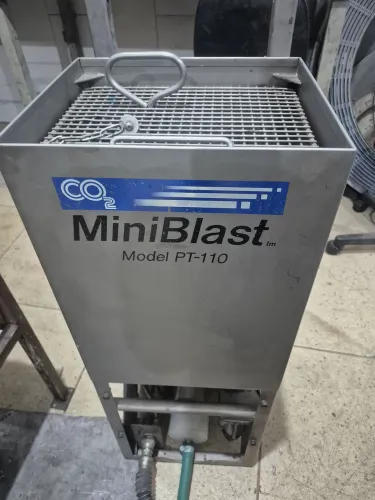  Jateadeira de gelo seco MiniBlast 
