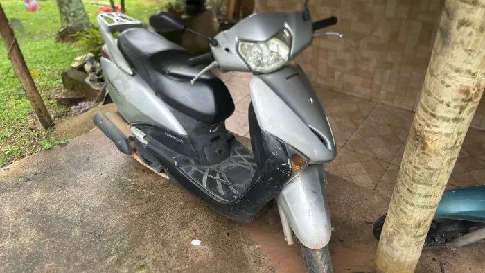 2010 honda lead