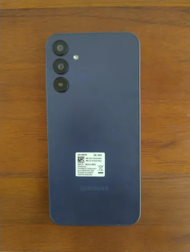 Samsung Galaxy A15 5G 256GB / 8GB RAM - Impecável