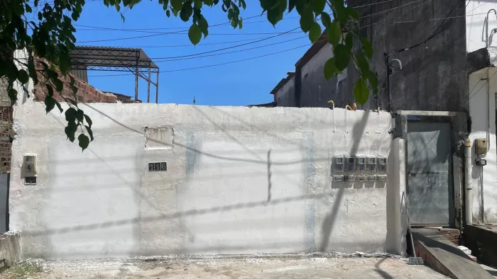 Vendo duas casas térreo e primeiro andar