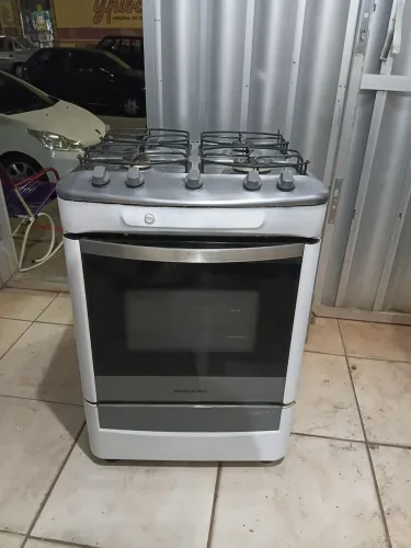 VENDO ESTE FOGÃO BRASTEMP EM PERFEITO ESTADO ENTREGA A COMBINAR 