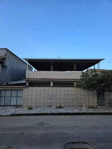 Vendo muito boa casa em nova Iguaçu, Ambai Miguel couto em ótima localização 