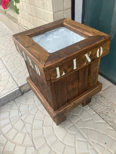 LIXEIRA RUSTICA -TROCO