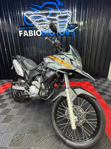 XRE 300 ADVENTURE VERDE 2019