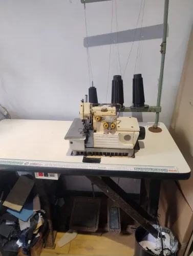 Vende-se máquina de custura overloque, em ótimo estado