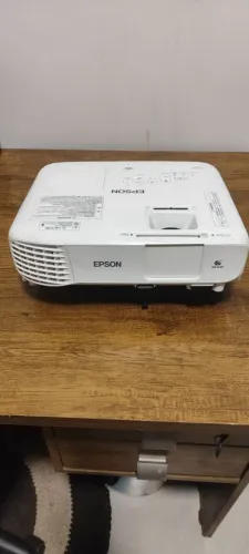 Projetor Epson Powerlite E20 3400 Lumens + Cabos + Controle + Capa