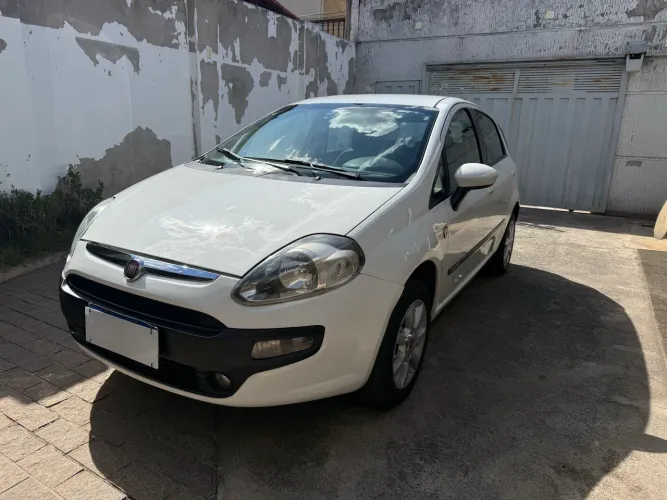 Fiat Punto Attractive Italia 1.4 F.flex 8V 5P 2016