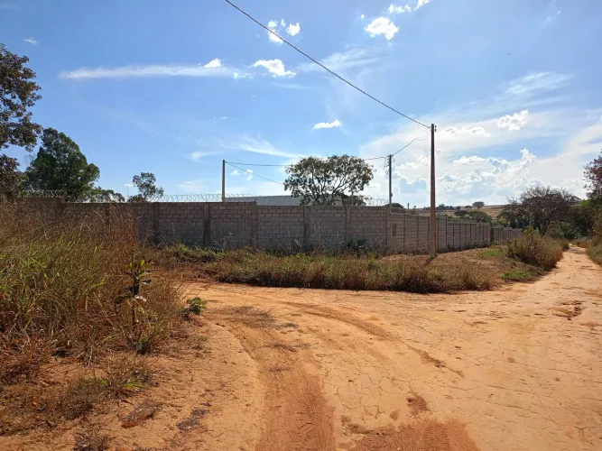Oportunidade Lote nas Mansões das Águas Quentes conta esquina