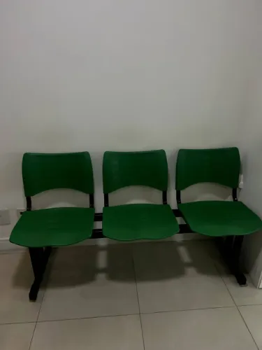 Cadeira Longarina 3 lugares (ideal para recepção/consultório)