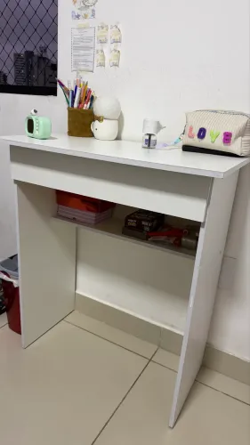 Escrivaninha Compacta Branca com Gaveta