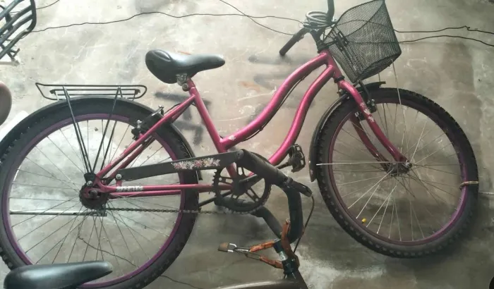 Bicicleta Aro 24 semi-nova