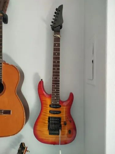 Guitarra Golden Superstrato - Ponte Flutuante