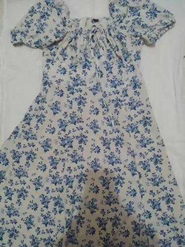 Vestido floral azul tamanho 44 urgente R$55 (ótimo estado)