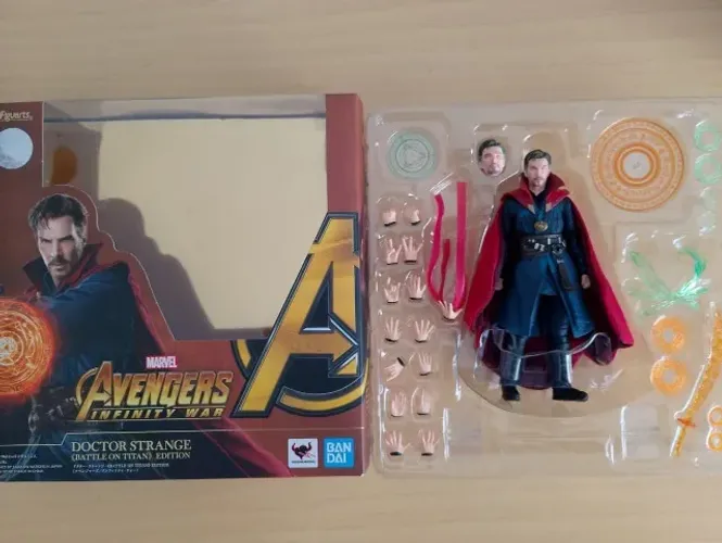 Doutor Estranho Infinity War Battle on Titan - SH Figuarts Bandai - Marvel