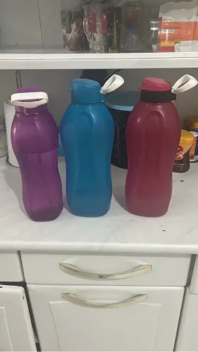Vendo garrafas água Tupperware