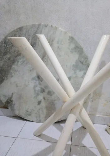 Vendo mesa de mármore