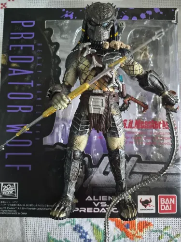 PREDATOR Wolf S.H. Figuarts